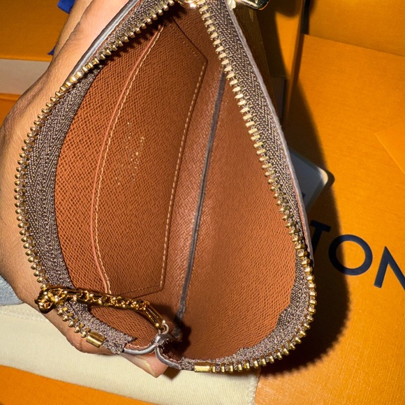 Louis Vuitton Monogram Key Pouch Cles S - Picture 6 of 11